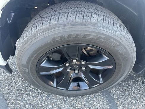 Used 2020 RAM 1500 Big Horn AWD/4WD image 4
