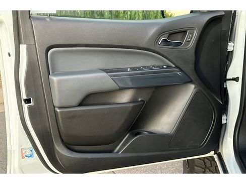 Used 2020 Chevrolet Colorado Z71 image 11