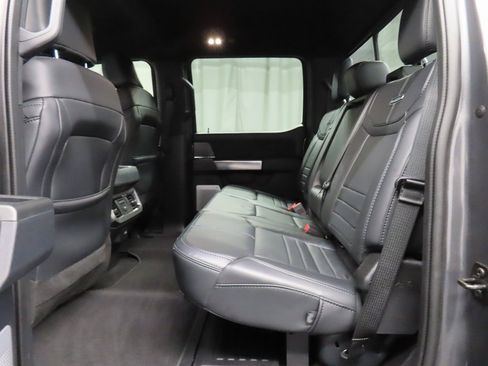 Used 2025 Ford F250 Platinum image 10