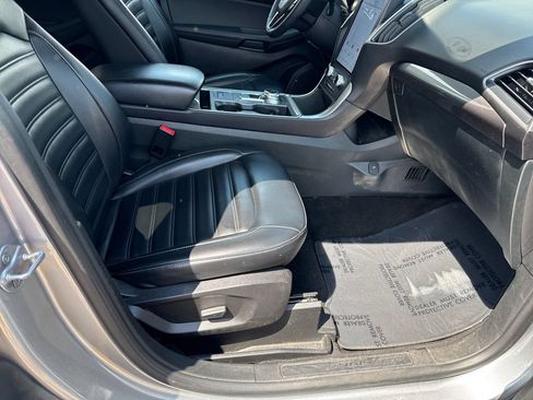 Used 2024 Ford Edge SEL w/ Convenience Package AWD/4WD image 19