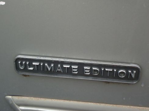 Used 2010 Mercury Grand Marquis LS image 10