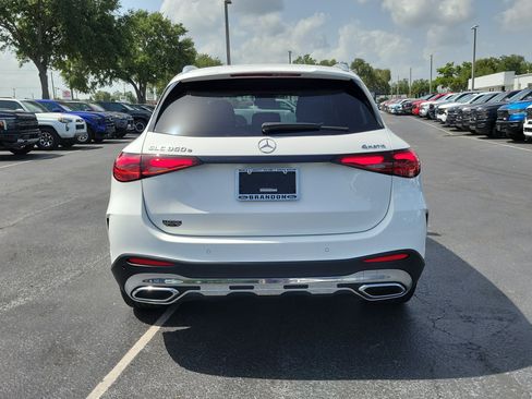 Used 2025 Mercedes-Benz GLC 350e 4MATIC image 8