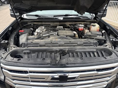 Used 2024 Chevrolet Silverado 2500 High Country w/ Technology Package image 22