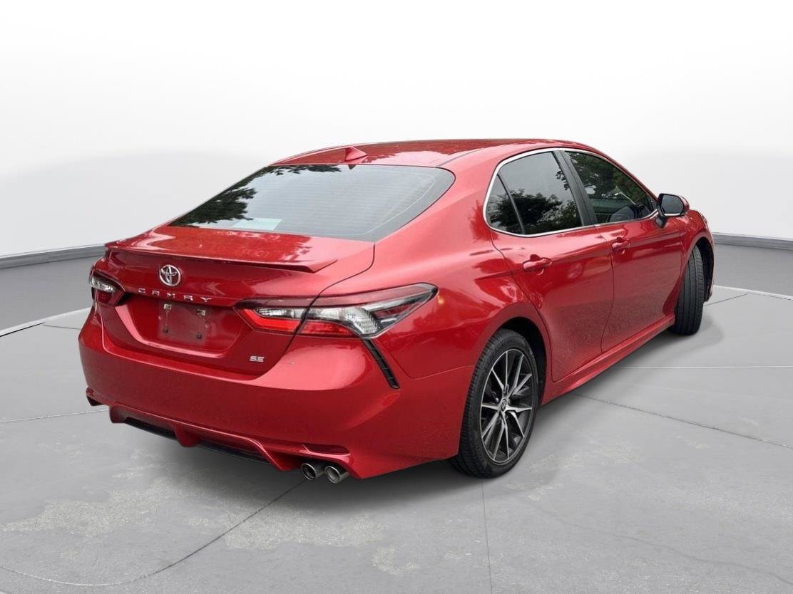 Certified 2022 Toyota Camry SE FWD image 6