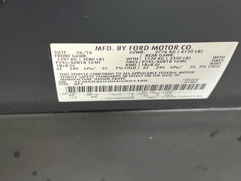Used 2017 Ford Explorer XLT w/ Equipment Group 202A AWD/4WD image 33