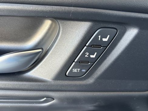 Used 2024 Honda Accord EX-L image 27