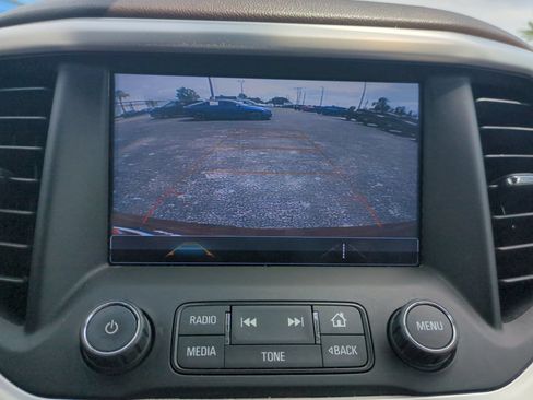 Used 2018 GMC Acadia SLT FWD image 21