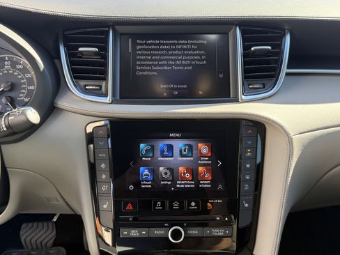 Certified 2025 INFINITI QX50 Luxe image 22