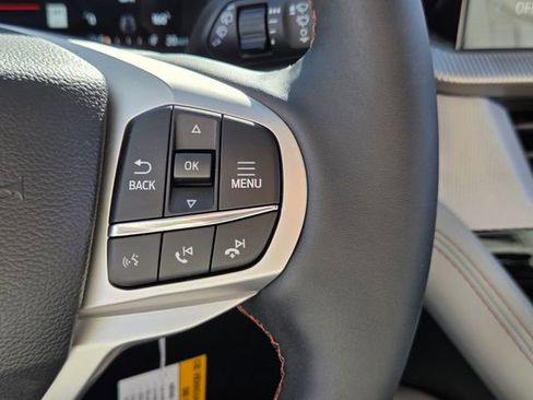 New 2026 Ford Explorer Active w/ Active Comfort Package image 25