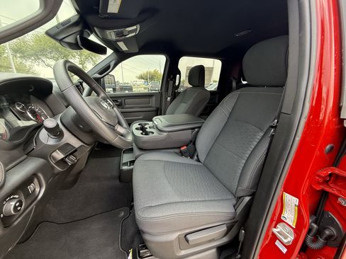 New 2026 RAM 2500 Tradesman AWD/4WD image 17