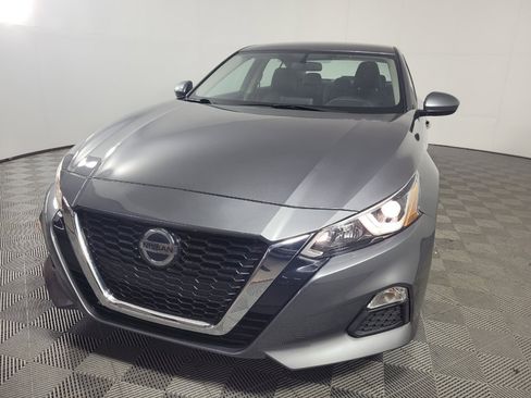 Used 2020 Nissan Altima 2.5 S FWD image 15