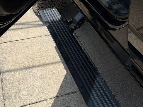 Used 2020 RAM 2500 Laramie AWD/4WD image 13