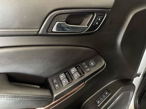 Used 2019 GMC Yukon SLT w/ Open Road Package AWD/4WD image 12