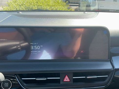 Certified 2025 Kia Seltos X-Line AWD/4WD image 29