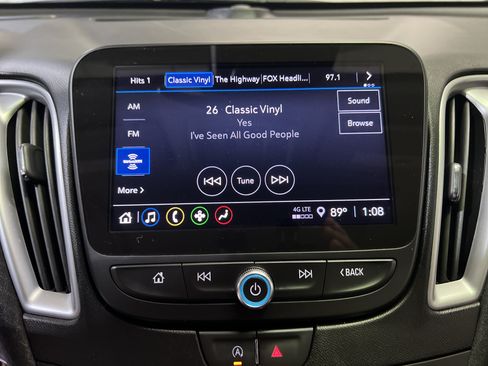 Used 2024 Chevrolet Malibu LT FWD image 19