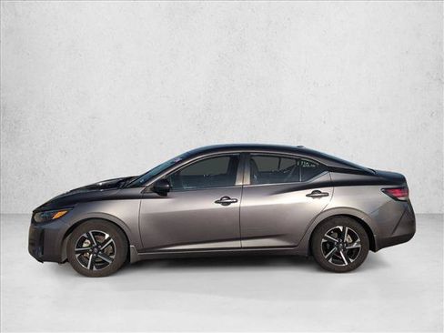 Used 2024 Nissan Sentra SV FWD image 9