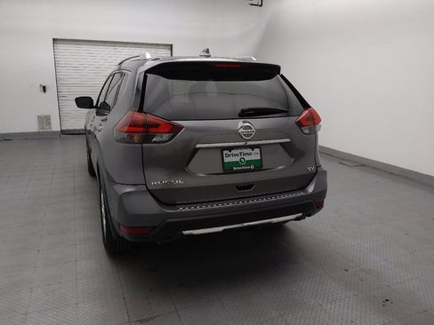 Used 2020 Nissan Rogue SV FWD image 6