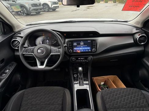 Certified 2021 Nissan Kicks SV image 23
