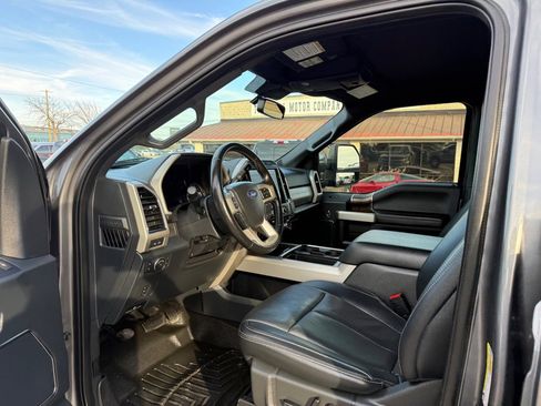 Used 2022 Ford F250 Lariat w/ Lariat Value Package image 16