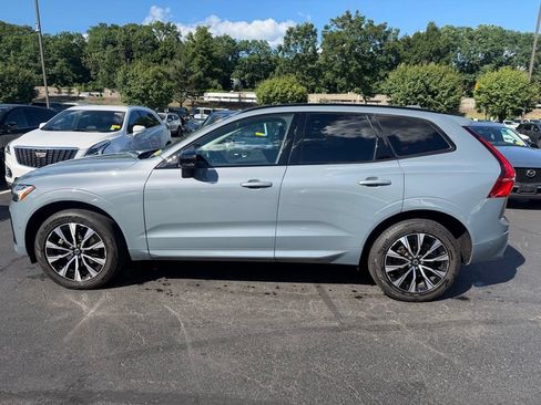Certified 2023 Volvo XC60 B5 Plus w/ Climate Package AWD/4WD image 3
