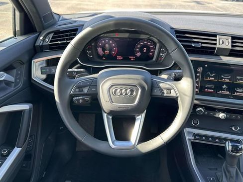 Certified 2025 Audi Q3 2.0T Premium w/ Convenience Plus Package AWD/4WD image 18