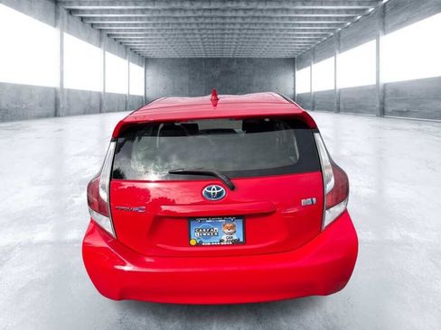 Used 2015 Toyota Prius C Two image 6