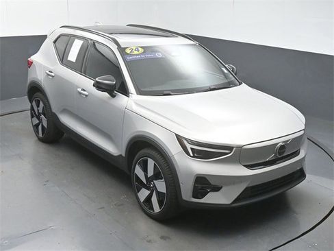 Certified 2024 Volvo XC40 Recharge Plus w/ Protection Package Premier image 40