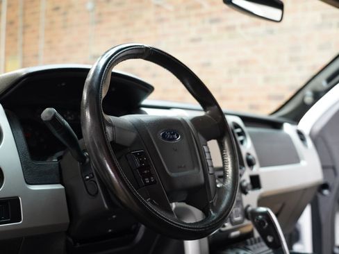 Used 2013 Ford F150 Raptor w/ Luxury Equipment Group image 42