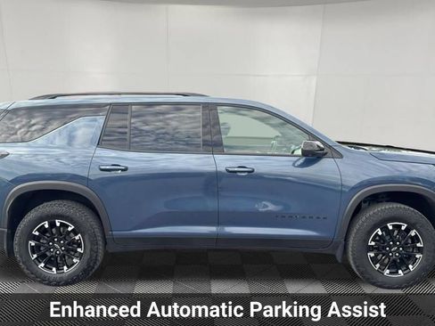 Certified 2024 Chevrolet Traverse Z71 w/ Enhanced Driving Package AWD/4WD image 10