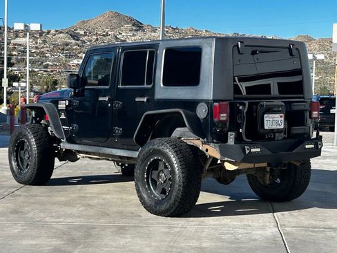 Used 2009 Jeep Wrangler Unlimited Rubicon w/ Dual Top Group image 11