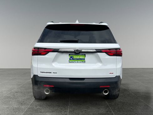 Used 2023 Chevrolet Traverse RS image 6