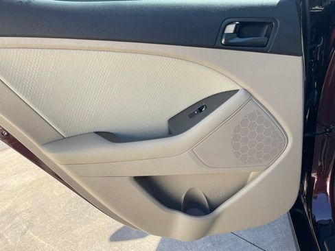 Used 2015 Kia Optima LX FWD image 19