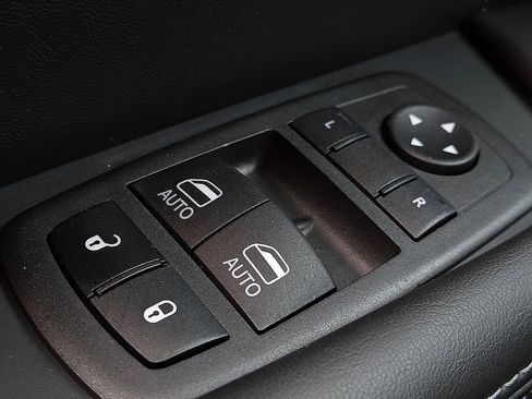 Used 2023 Dodge Challenger R/T Scat Pack w/ Plus Package image 18