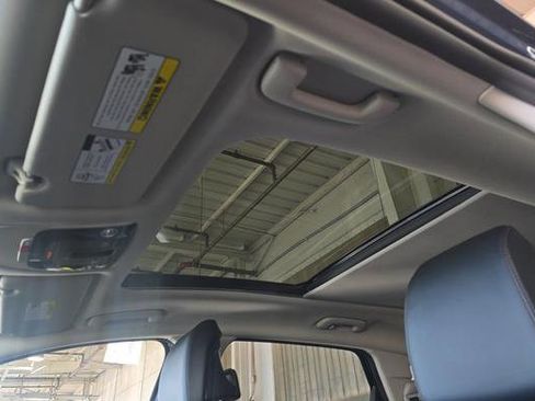 Used 2025 Kia Sportage SX Prestige image 10