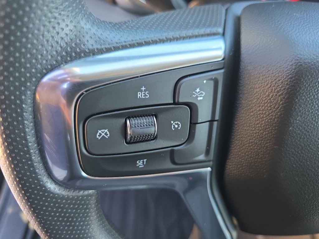 Used 2024 Chevrolet Blazer LT w/ Convenience Package FWD image 17
