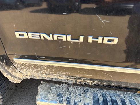 Used 2015 GMC Sierra 2500 Denali w/ Driver Alert Package AWD/4WD image 12