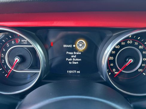 Used 2018 Jeep Wrangler Unlimited Rubicon image 2