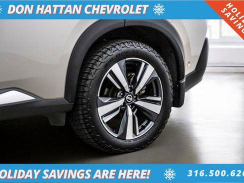 Used 2021 Nissan Rogue Platinum image 47