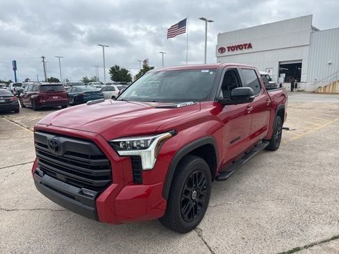 Used 2024 Toyota Tundra Limited AWD/4WD image 2