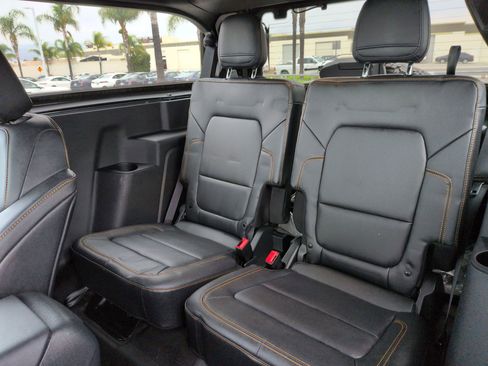 Used 2023 Ford Bronco Badlands image 30