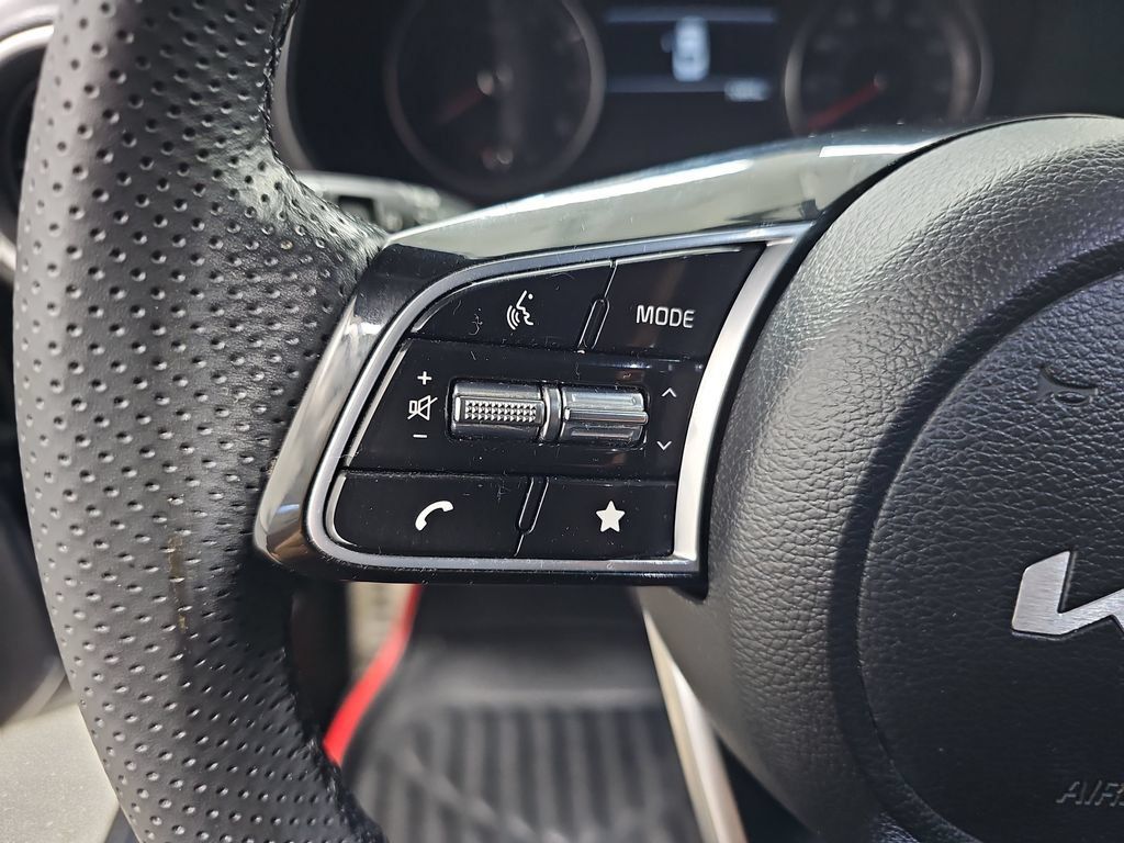 Used 2023 Kia Forte GT-Line w/ GT-Line Premium Package FWD image 19