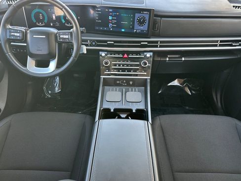 Used 2024 Hyundai Santa Fe SE image 12