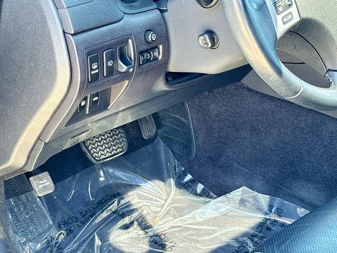 Used 2011 Lexus IS 350 w/ Luxury Plus Value Edition image 17