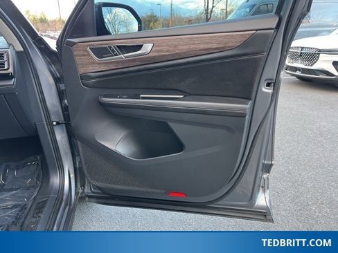 Used 2024 Volkswagen Atlas SEL Premium R-Line image 23