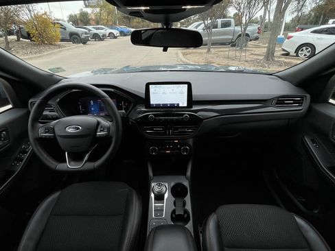 Used 2025 Ford Escape ST-Line Select image 10