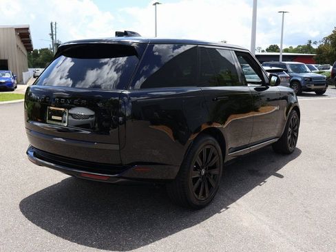 New 2025 Land Rover Range Rover SE image 5