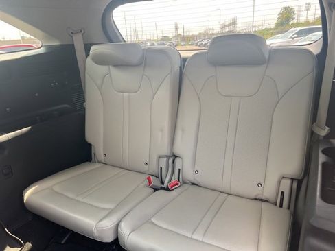 Used 2022 Kia Sorento EX w/ Panoramic Sunroof Package image 26