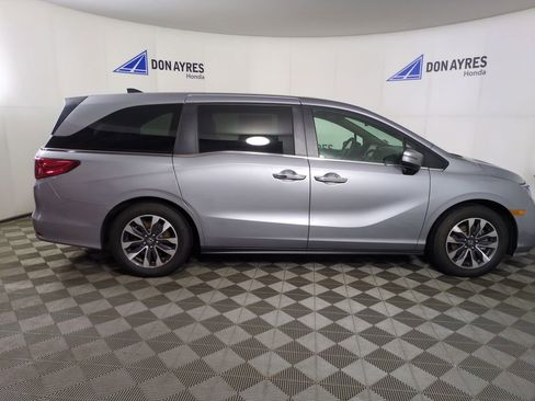 Certified 2023 Honda Odyssey EX-L image 10