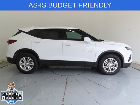 Used 2021 Chevrolet Blazer LT w/ LPO, Cargo Package FWD image 2