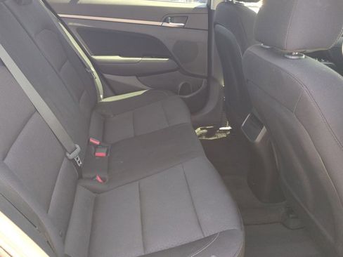 Used 2018 Hyundai Elantra SEL image 18